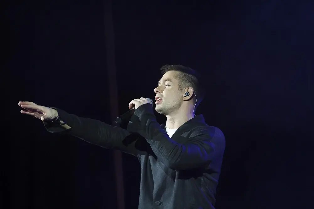 Во время прошлого концерта в Могилеве артист пел "вживую". Фото из архива автора