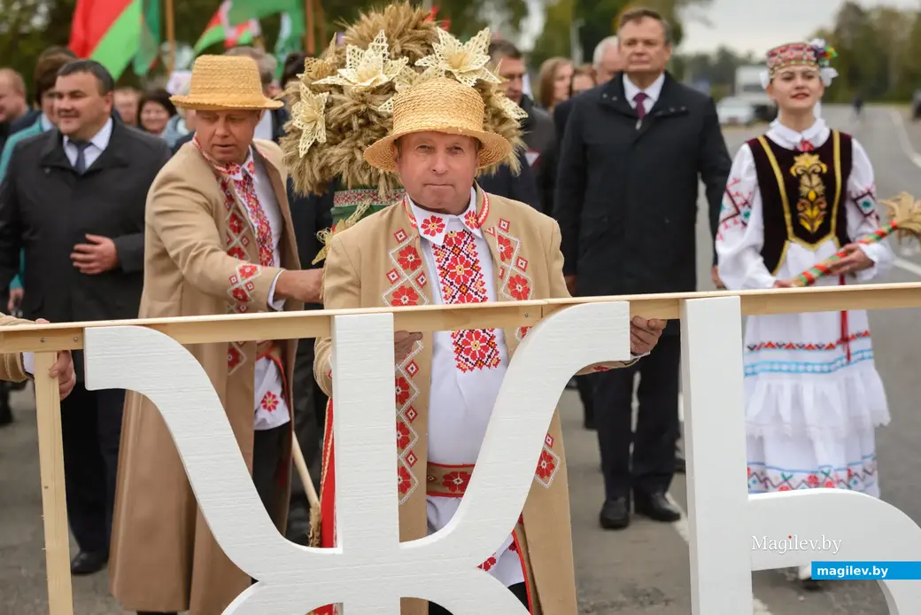 30.09.2022. Бобруйск. Районный фестиваль-ярмарка тружеников села «Дожинки-2022» в агрогородке Большие Бортники Бобруйского района
