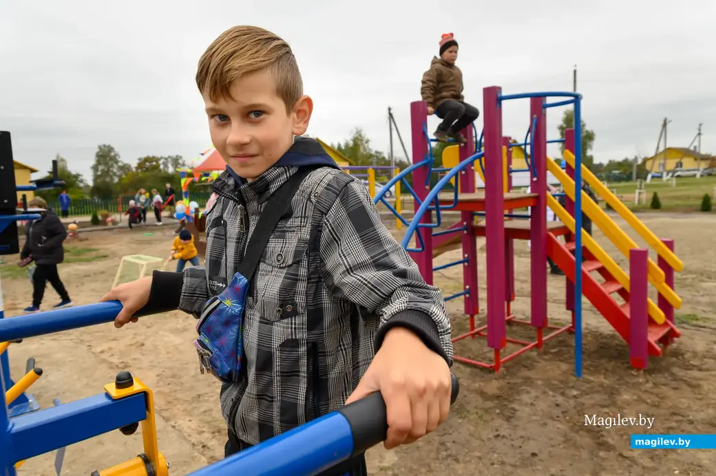30.09.2022. Бортниковский сельский Совет. Районный фестиваль-ярмарка тружеников села «Дожинки-2022» в агрогородке Большие Бортники Бобруйского района. Открытие детской