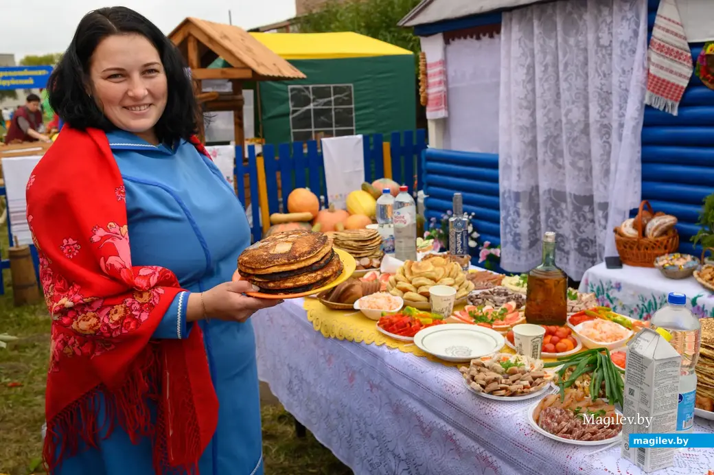 30.09.2022. Бобруйск. Районный фестиваль-ярмарка тружеников села «Дожинки-2022» в агрогородке Большие Бортники Бобруйского района