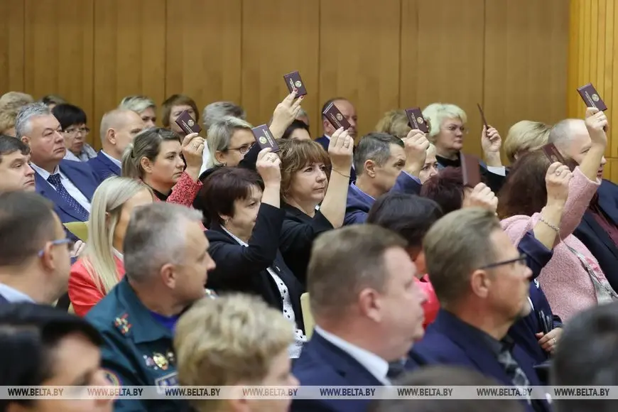 Председатель Бобруйского горисполкома Игорь Кисель утвержден в должности. Прошла внеочередная 43-й сессия Бобруйского Совета депутатов. 04.10.2022