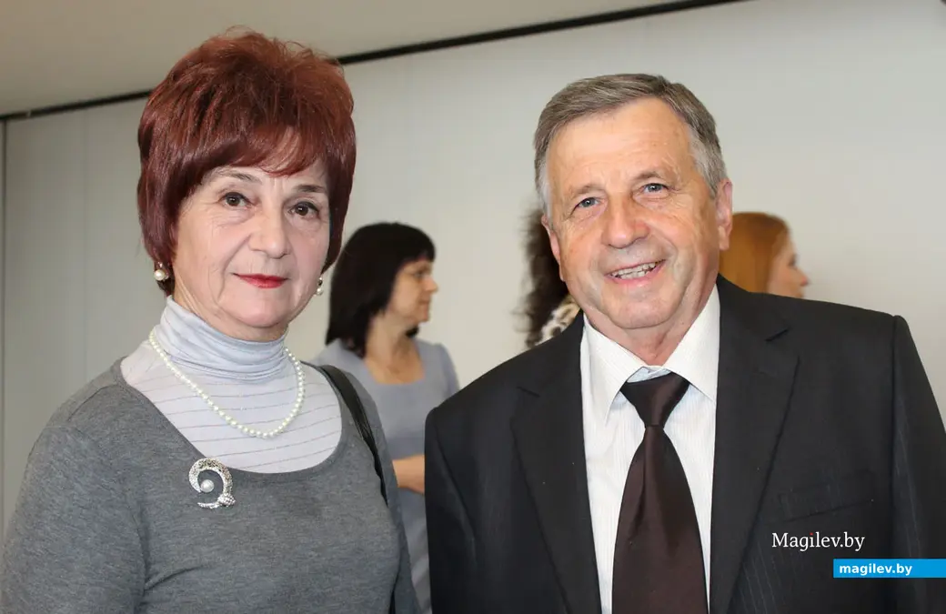 Празднование 220-летия Могилевской городской больницы скорой медицинской помощи. Могилев. 7 октября 2022 года. Супруги Андрей Федорович и Людмила Васильевна Степанюк.