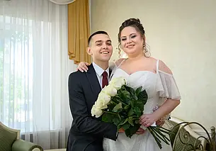 «Когда она сказала мне «да», я расплакался!»: свадебная пара недели