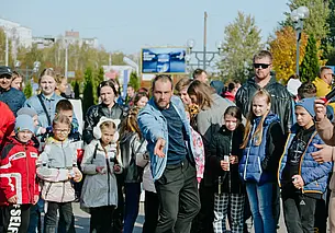 Утилизация старой техники по-могилевски: прошли соревнования по метанию телефонов