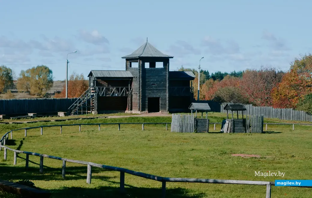 10.10.2022, Мстиславль. Замковая гора. Сердце Мстиславля.