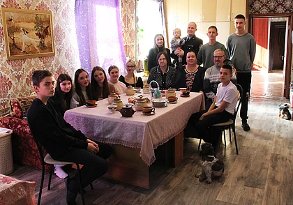 «Сегодня у меня 47 братьев и сестер»