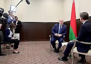 Лукашенко призвал страны Запада не загонять Россию в угол