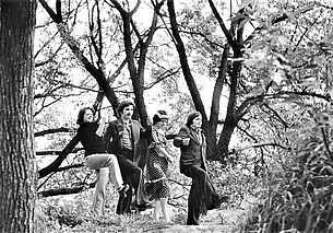 Однажды в Могилеве. «Там, где клен не шумит над речной волной…»