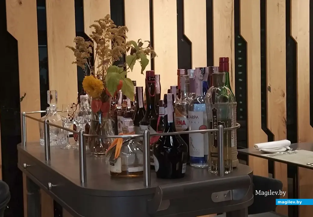 Бизнес-ланч в ресторане Амичи (AMICI). Могилев, октябрь 2022 года.