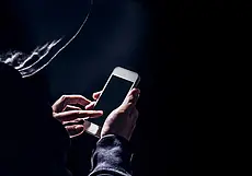 В Костюковичах телефонные мошенники пытались выманить у женщины крупную сумму, но у них ничего не получилось