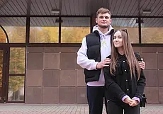 «Позвал ее погулять, так все лето и прогуляли». Свадебная пара недели