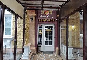 Борщ в шляпе д’Артаньяна: что подают на обед в могилевском кафе «Жорж Симоне»