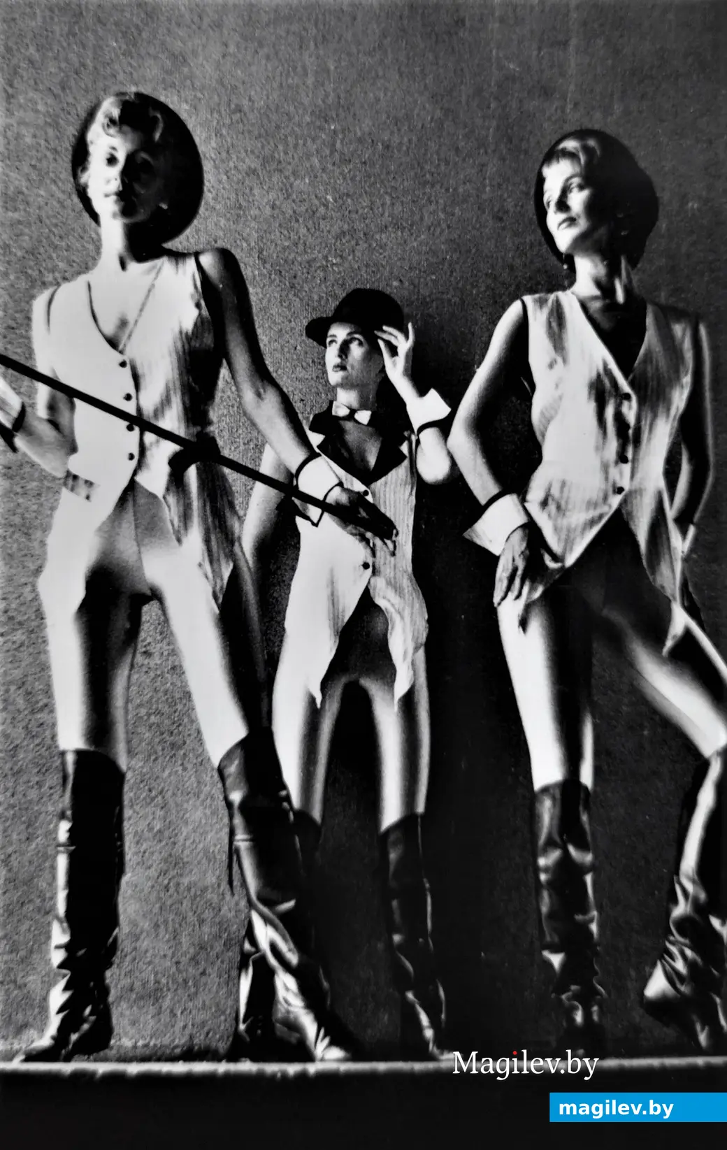 Участницы Центра красоты, грации и искусства. Инна Ранцева в центре. Могилев, 1990-е годы.