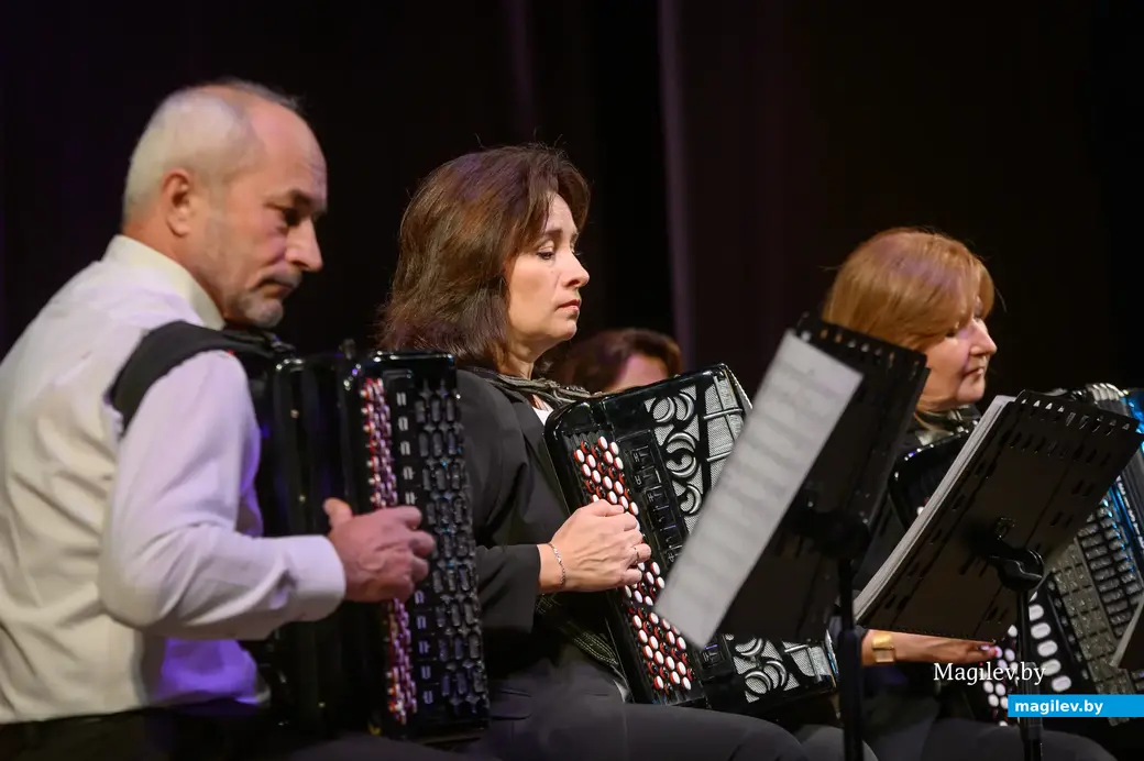 27.10.2022. Бобруйск. Отчетный концерт преподавателей детской школы искусств им. Е.К.Тикоцкого «Осенний вернисаж». Народный ансамбль аккордеонистов «Интермеццо» (рук.