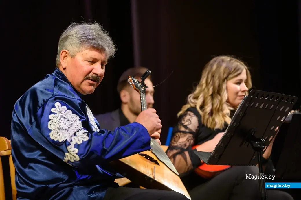 27.10.2022. Бобруйск. Отчетный концерт преподавателей детской школы искусств им. Е.К.Тикоцкого «Осенний вернисаж». Народный ансамбль русских народных инструментов