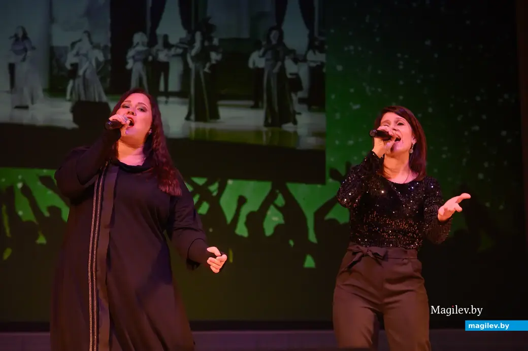 27.10.2022. Бобруйск. Отчетный концерт преподавателей детской школы искусств им. Е.К.Тикоцкого «Осенний вернисаж». Народный вокальный ансамбль «Девчата» (рук. Т.О.