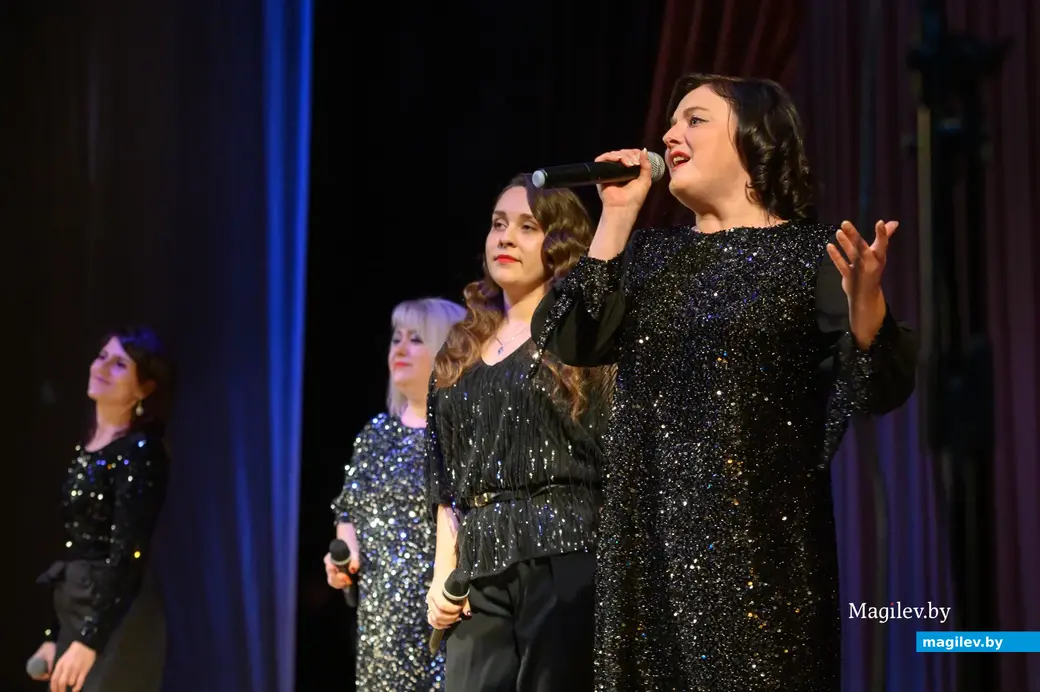 27.10.2022. Бобруйск. Отчетный концерт преподавателей детской школы искусств им. Е.К.Тикоцкого «Осенний вернисаж». Народный вокальный ансамбль «Девчата» (рук. Т.О.