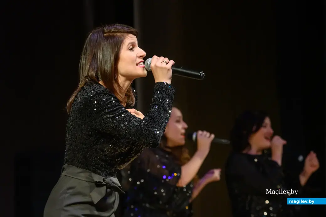 27.10.2022. Бобруйск. Отчетный концерт преподавателей детской школы искусств им. Е.К.Тикоцкого «Осенний вернисаж». Народный вокальный ансамбль «Девчата» (рук. Т.О.