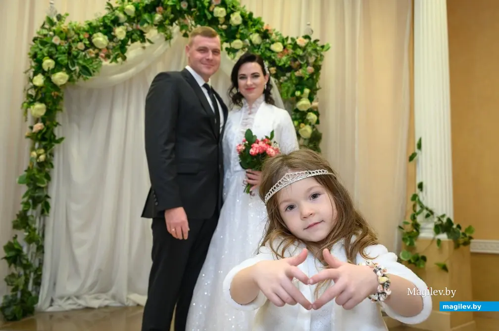 28.10.2022. Бобруйск. Свадебная пара. Ангелина, Кирилл и Мирослава.