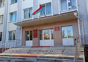 «Я начала кричать, но потом перестала». В Бобруйске судят хозяина собаки, покусавшей девочку