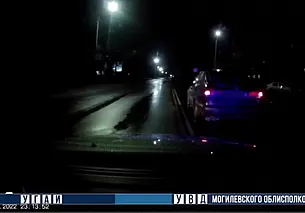 Поссорился с женщиной. В Могилеве нетрезвый бесправник пытался скрыться от наряда ГАИ