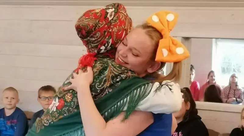 «Бульба-хоп» для юных жителей агрогородка Полыковичи. Фото из районной газеты «Прыдняпроўская ніва»