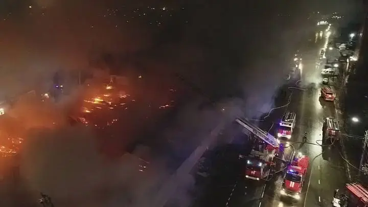 Кострома, 5 ноября 2022 года. Пожар в развлекательном центре «Полигон». Фото: МЧС России.