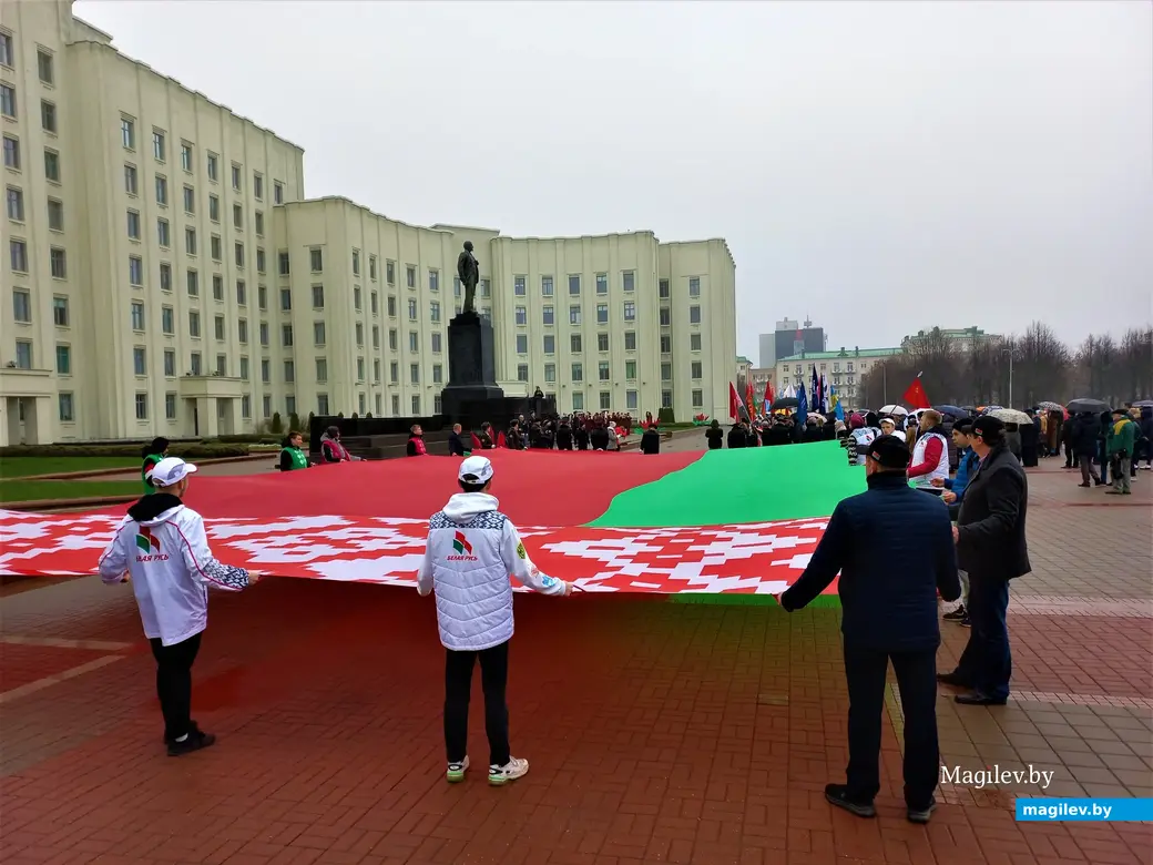 День Октябрьской революции. Могилев, площадь Ленина. 07.11.2022 года.