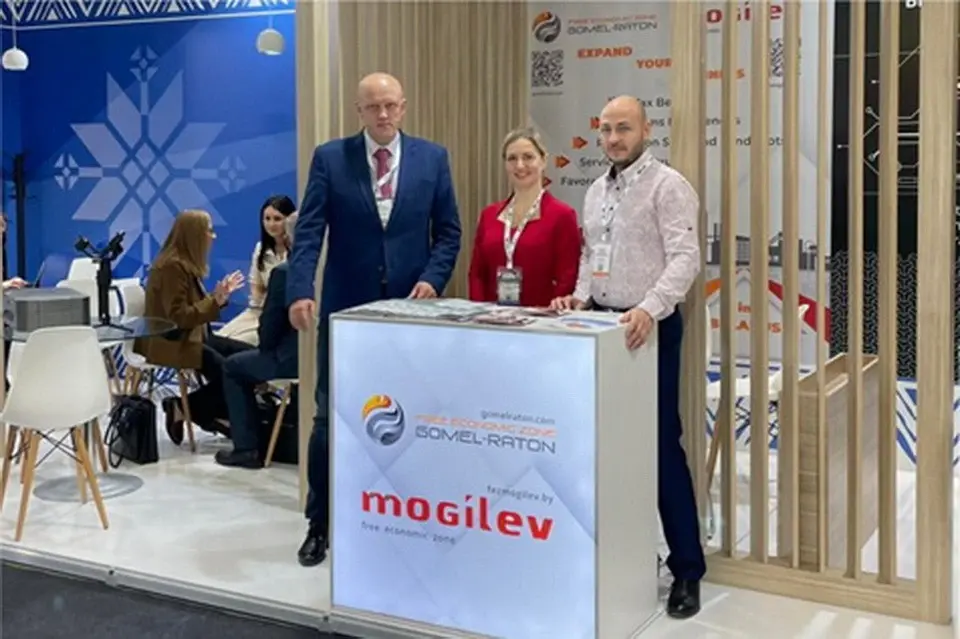 Во время работы Международной выставки в Стамбуле. Фото с сайта vestnikmogileva.by