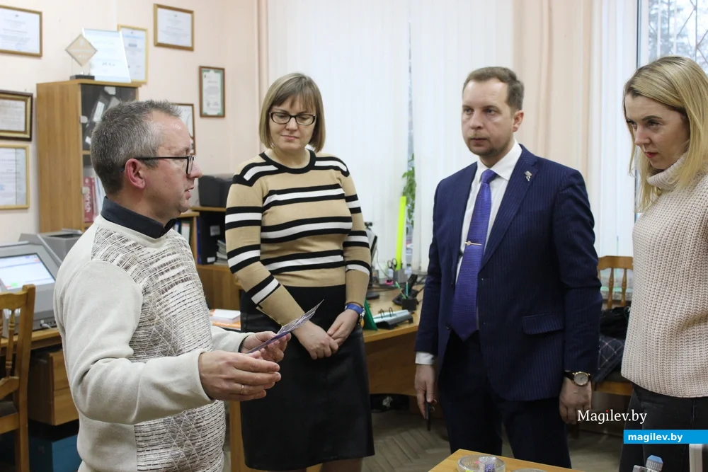 В лаборатории БГСХА гости из Калуги РФ. Горки Могилевская область, 10.11.2022 г. Фото: сайт baa.by