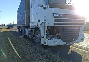 Погиб могилевчанин под колесами грузовика на трассе Могилев-Минск в Белыничском районе