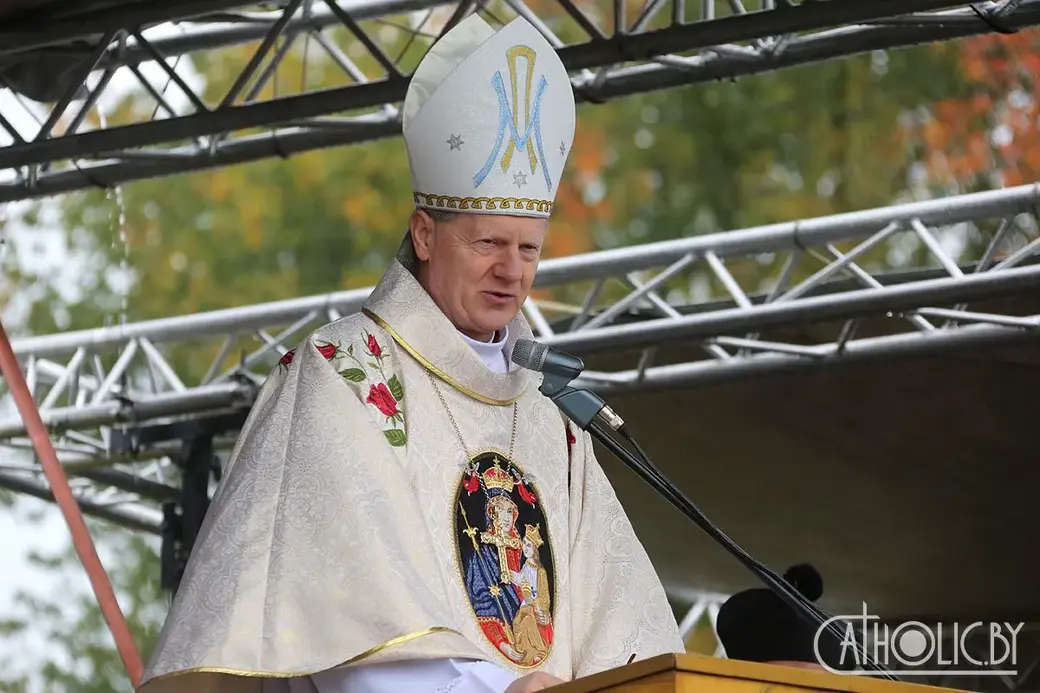 Апостальскі Нунцый у Рэспубліцы Беларусь арцыбіскуп Антэ Ёзіч наведае Беларусь. Фотаздымак: catholic.by