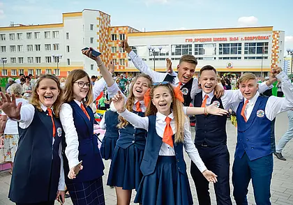 В Беларуси могут ввести обязательную характеристику для выпускников школ