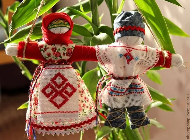 Традиционная белорусская лялька-мотанка. Фото:school39mog.by.