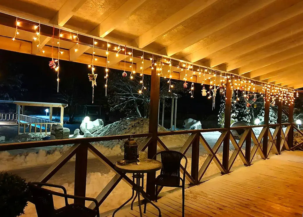 Агроусадьба «Приозерная»: Могилевский район, агрогородок Полыковичи, ул. Приозерная, дом 9А. Телефон: 8029-6-34-32-52.