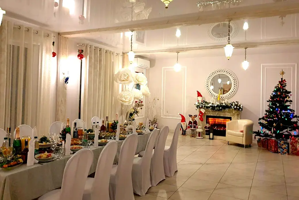 Агроусадьба «Приозерная»: Могилевский район, агрогородок Полыковичи, ул. Приозерная, дом 9А. Телефон: 8029-6-34-32-52.