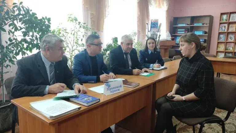 Во время правового приема. Фото: сайт mogilev.1prof.by