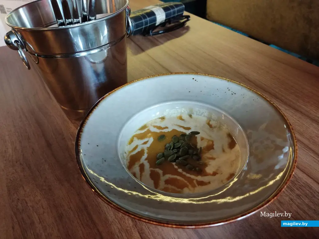 Сливочный крем-суп из тыквы полностью примирил меня с этим раньше нелюбимым овощем. Могилев, 22.04.2023 г.