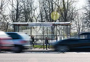 «Найти в секонде что-то классное – как иголку в стоге сена, но выбора у меня нет»