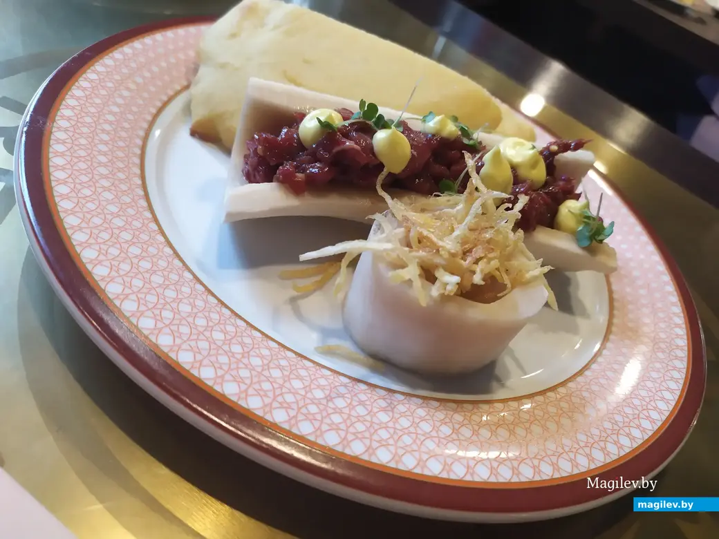 Тартар оказался вкусным и сочным, но страшным. Могилев, 24.04.2023.