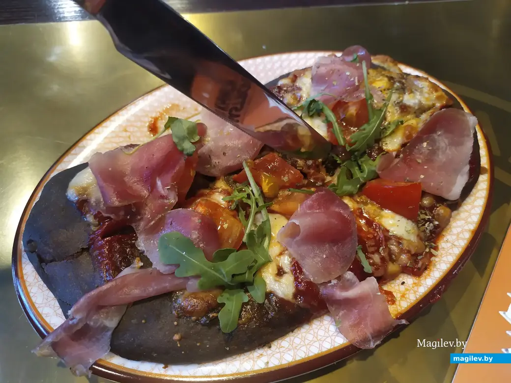 Черную пинсу больше оценят подростки. Могилев, 24.04.2023.