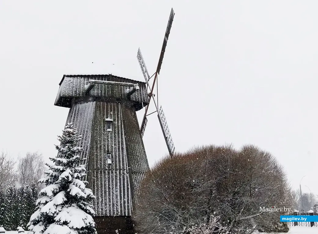 Туристско-развлекательный комплекс «Белорусская этнографическая деревня ХIХ века» в Буйничах Могилевского района. 26 ноября 2022 года.