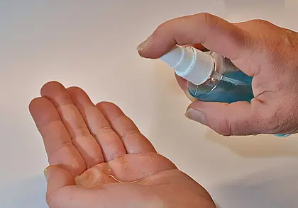 Как сделать антисептик своими руками: рецепт, который поможет существенно сэкономить