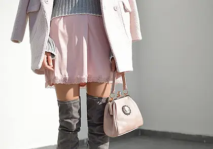 Как носить юбку в холодное время года и не замерзнуть: 3 полезных совета