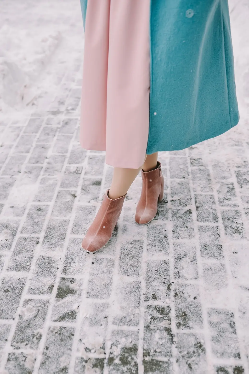 Надежным приемом защиты от холода является многослойность.