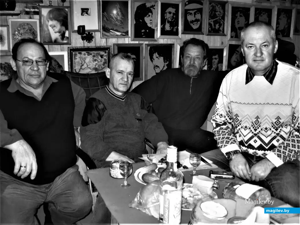 Хохлов, Максименко, Кутузов, Метельский: Леннон forever! Могилев, Папенка, 2006 год.