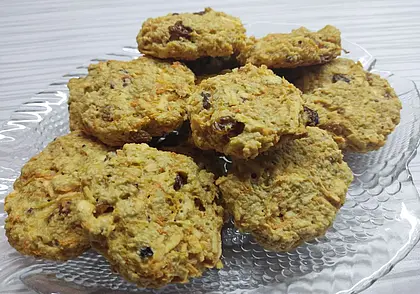 Готовим сами: овсяное печенье с яблоком и морковью