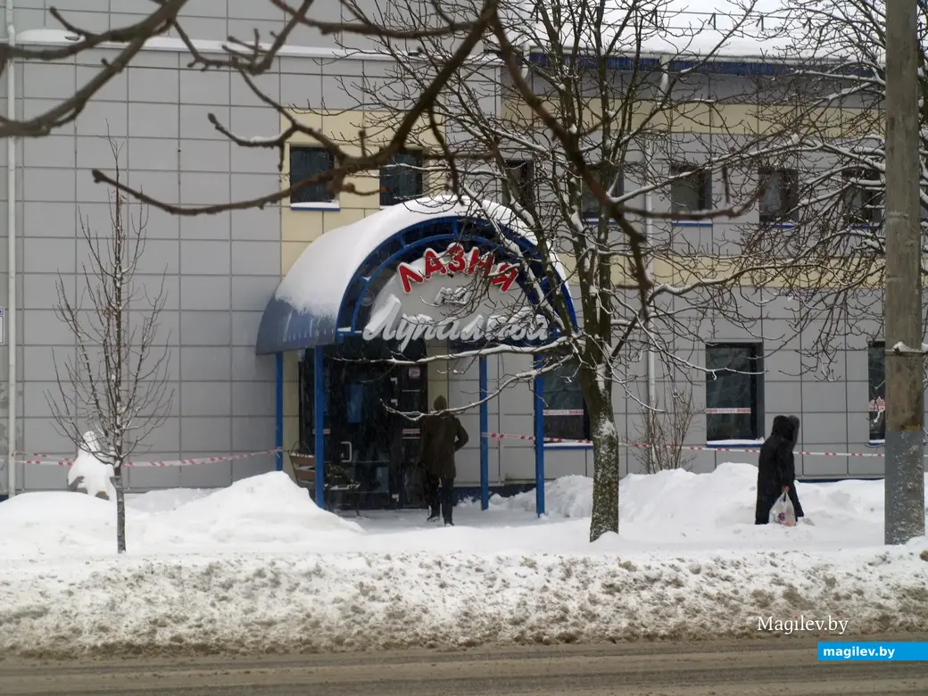 В такую погоду попариться в бане точно не помешает. Снежное очарование Могилева. Пушкинский проспект. 11.12.2022 г