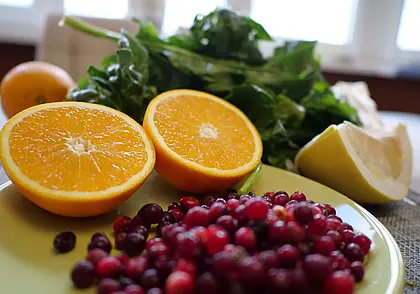 Цитрусы и клюква: где еще найти витамины зимой