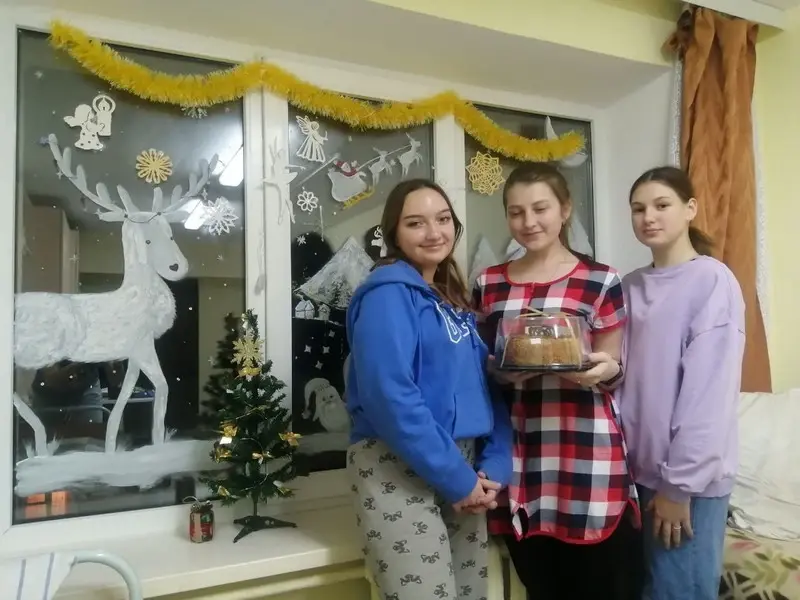 В Могилевском медицинском колледже прошел смотр-конкурс «Зимнее окошко». Фото с сайта med1.by